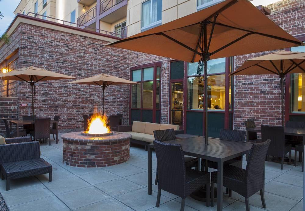 Courtyard By Marriott Denver Airport Hotel Exterior photo